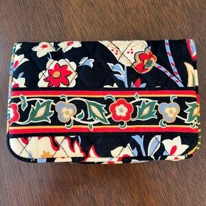 Vera Bradley “One for the Money” Wallet in Versailles print